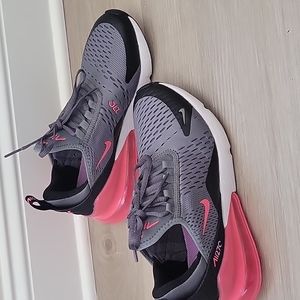 Nike Air Max 270